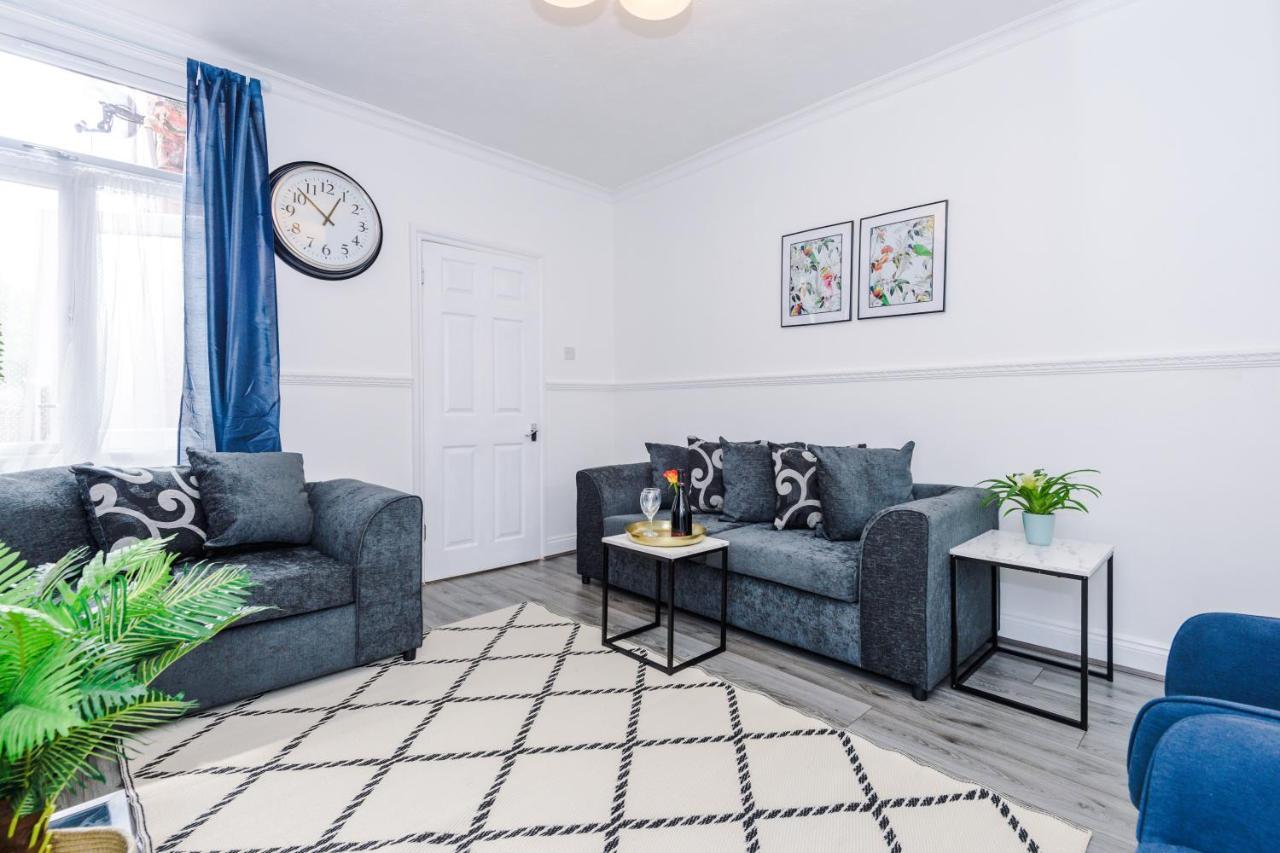 קובנטרי Harley House - Spacious Home With Free Netflix & Parking By Rocketbnb מראה חיצוני תמונה