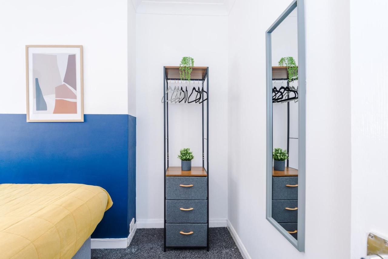 קובנטרי Harley House - Spacious Home With Free Netflix & Parking By Rocketbnb מראה חיצוני תמונה